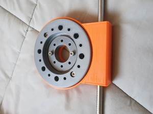 Simple slew drive