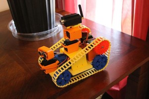 TRAXBOT - AN EZ-ROBOT BUILD