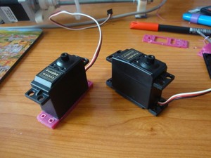 SERVO LOWER COVER