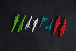 CLASSIC/UNIVERSE AUTOBOT HEADMASTER WEAPONS