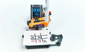 TICO | Tic-Tac-Toe robot, powered by Arduino | Plot Clock remix
