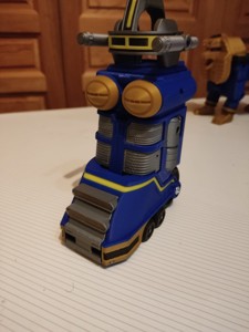 ZEO YELLOW ZORD