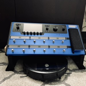 Line 6 Helix or Narrow Pedalboard Tall Angled Floor Riser