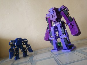 ARDUINO HUMANOID ROBOT- KARKINOS SS