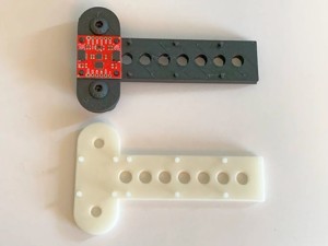 8020 Mount for Sparkfun Qwiic Modules using pegs