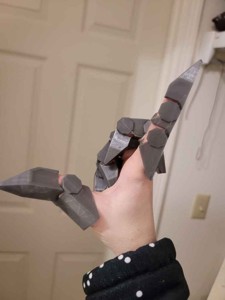 Clawed Mecha Finger