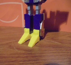 Transformers BlitzWing G1 feet