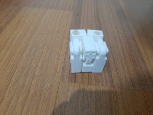 TRANSFORMER CUBE ROBOT (LONG-ARM CUBOT)