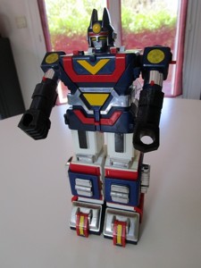 FISTS FOR THE DX SUNVULCAN ROBOT / SUN VULCAN ROBO FROM THE SENTAI SUN VULCAN SERIES