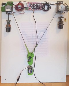 Polar Drawbot for Makelangelo with batteries as counterweight