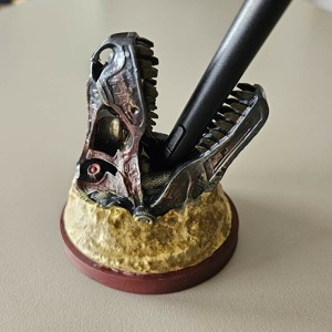 Tyrannosaurus mecha-robot pen holder pre-supported