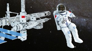 space station astronaut  shuttle