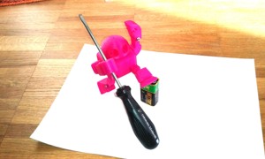 ROBOT FIGURE WITH FLEXIBLE JOINTS (PARAMETRIC, OPENSCAD)